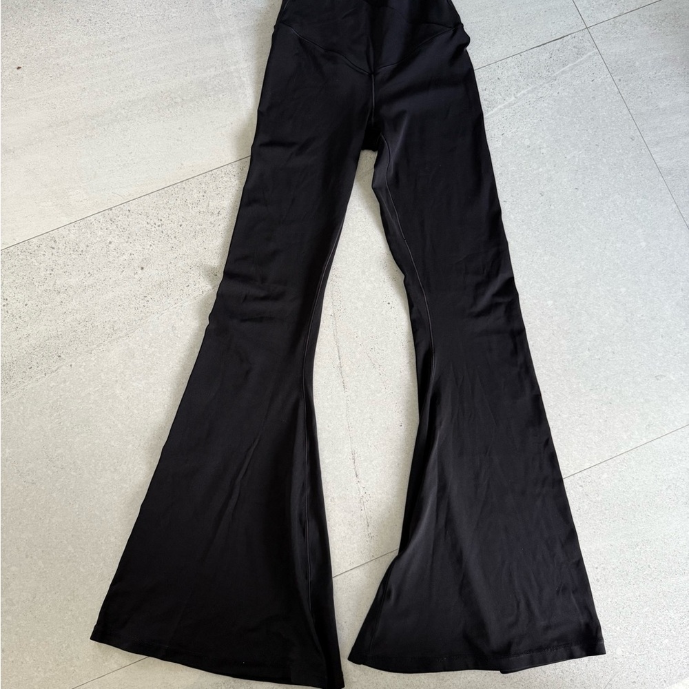 Flare Aerie Black Performance Leggings - Picture 2 of 5
